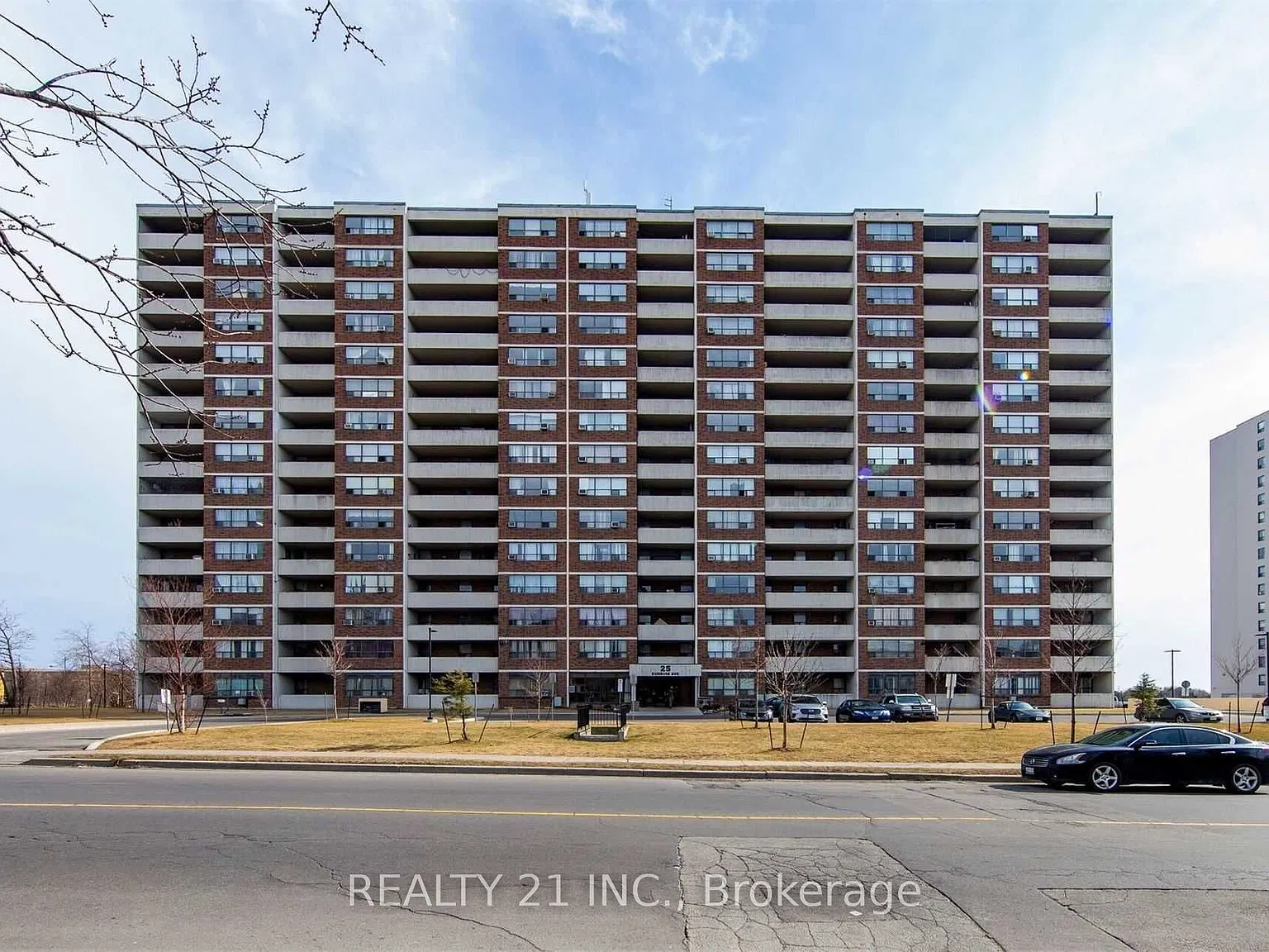 3 bed, $3,000 — Photo 2