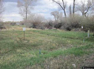 625 Willow Dr, Mountain View, WY 82939
