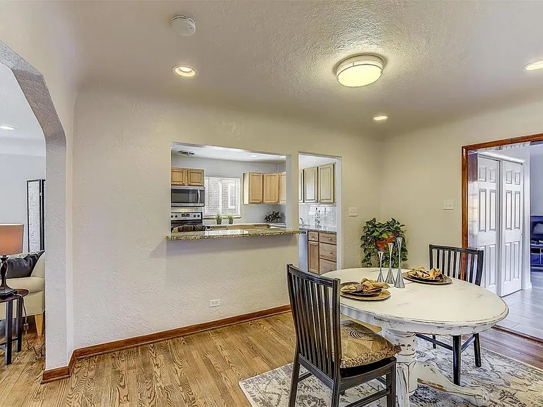 2811 Utica St — Photo 26