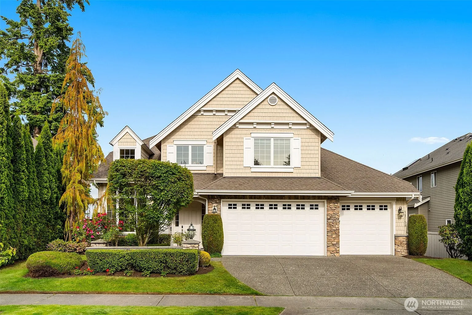 11758 175th Place NE photo 1