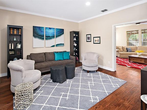 4th image of 506 Bel Air Dr