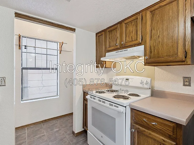 413 Manner Park Ave — Photo 21