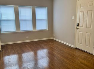 5746 N Winthrop Ave #314, Chicago, IL 60660