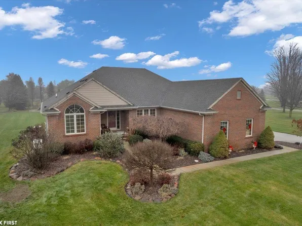20311 33 Mile Rd, Armada, MI 48005