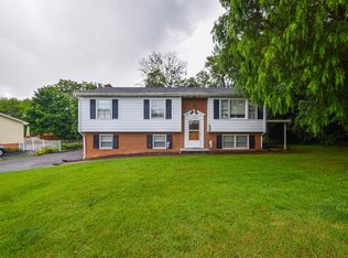 3526 Laurel Ridge Rd NW, Roanoke, VA 24017