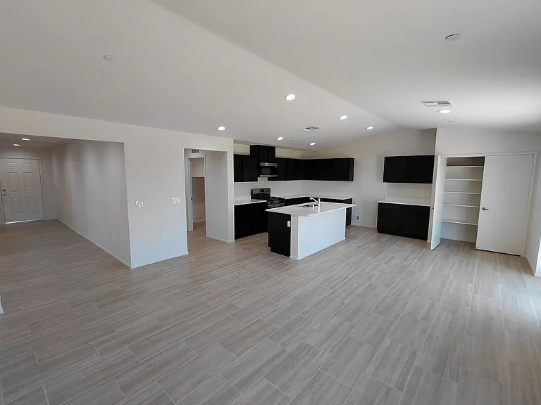 485 Palomino Ct — Photo 5