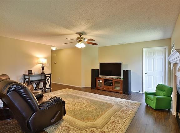 3rd image of 1646 Chachalaca Ln