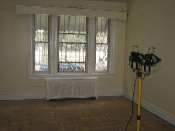 Living Room - Unit 1