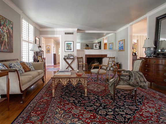 4th image of 6228 Locke Ave