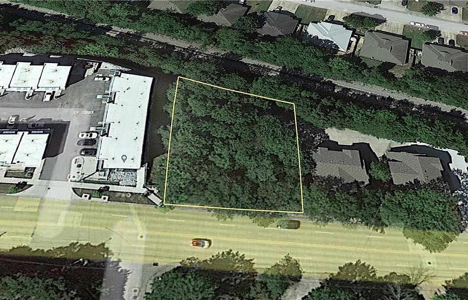 1st image of N Gregg Ave Lot 27