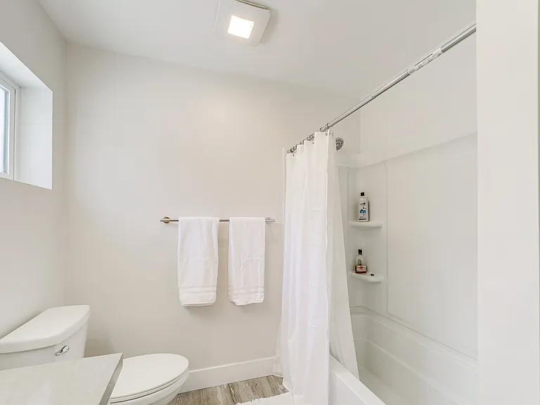 4496 N Montezuma Ave — Photo 11