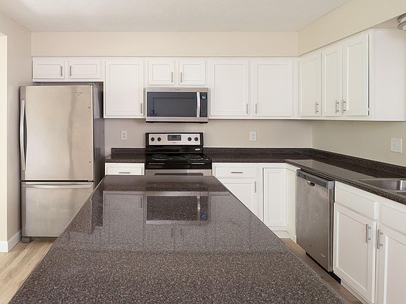 5th image of 4713 Wilkshire Dr