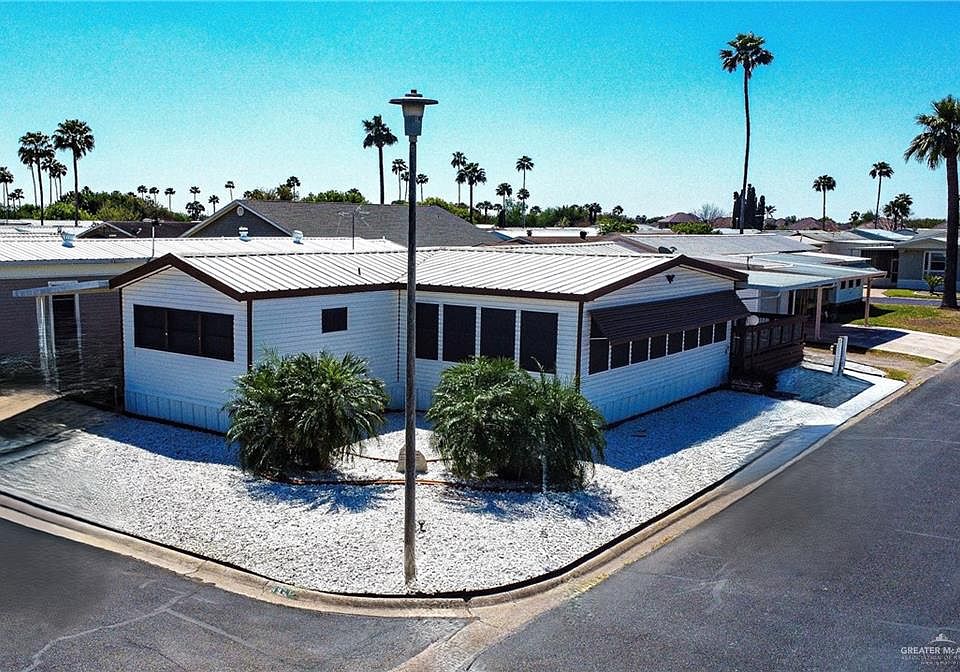 1st image of 4921 Camellia Ave