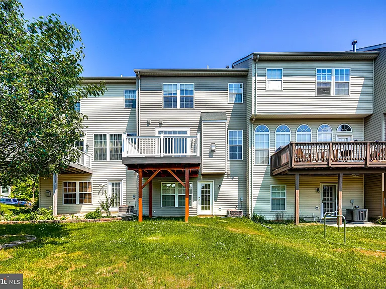 2702 Snowmill Ct — Photo 33