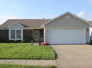 9609 Brooks Bend Rd, Louisville, KY 40258