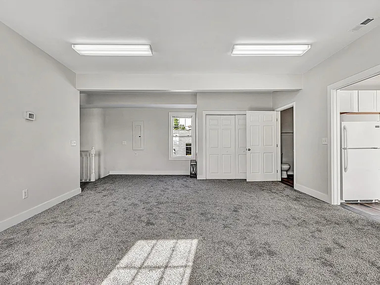 701 Salem Ave SW — Photo 2