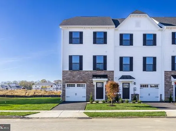 31 Sage Way, Mount Laurel, NJ 08054