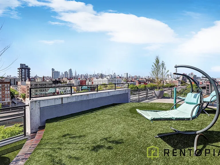 125 Borinquen Pl #313 — Photo 7