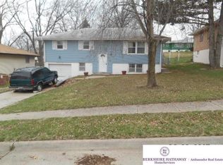 6723 Vernon Ave, Omaha, NE 68104