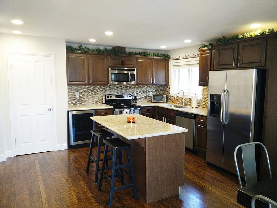 1st image of 5867 Snell Ave