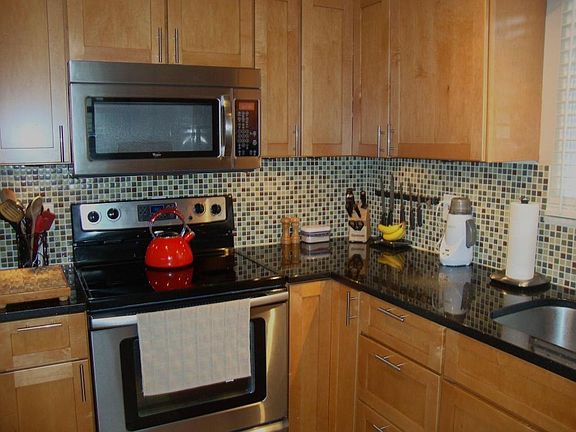 5th image of 244 Orchard Ln
