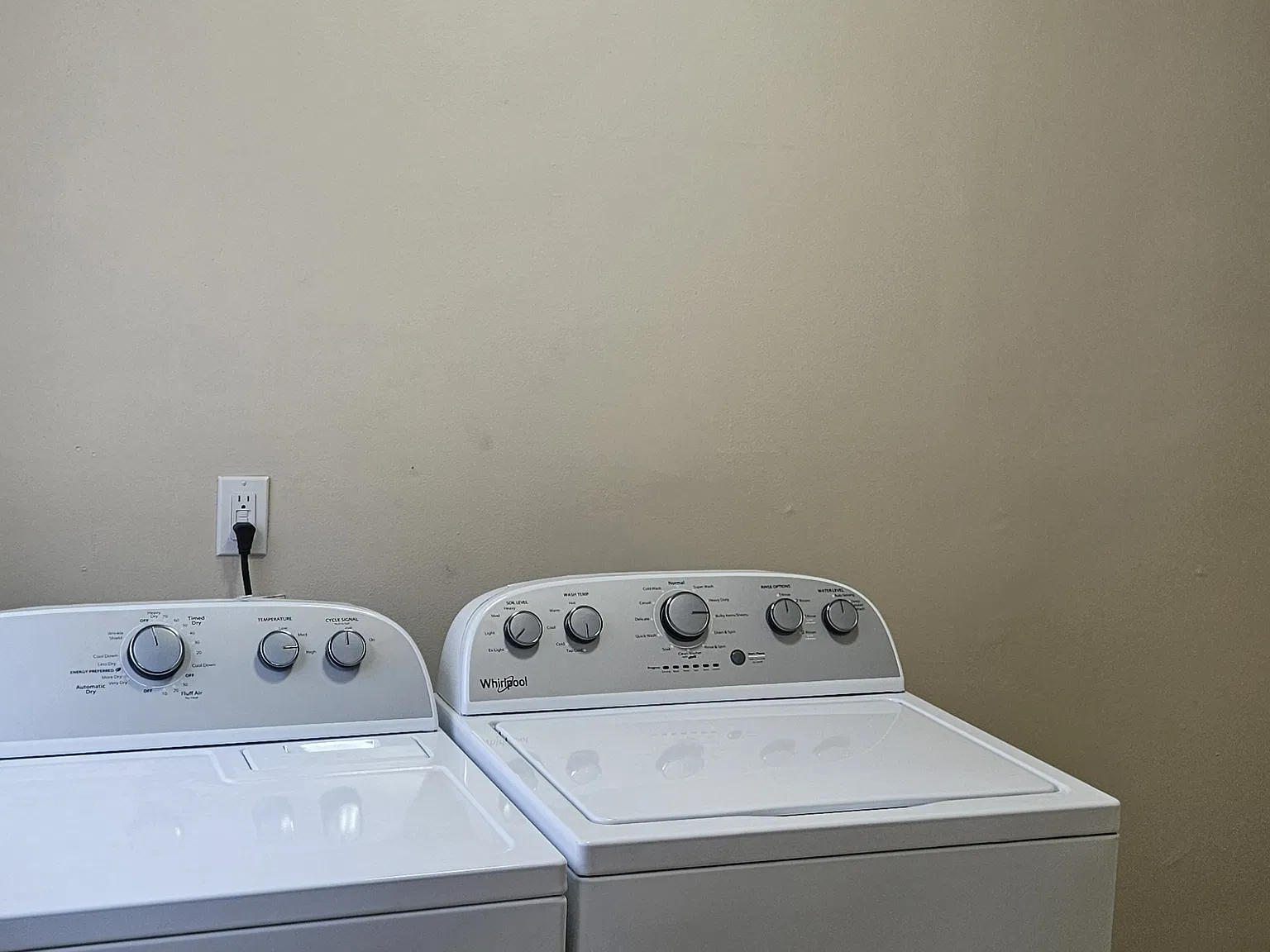 3 bed, 875 sqft, $1,200 — Photo 4