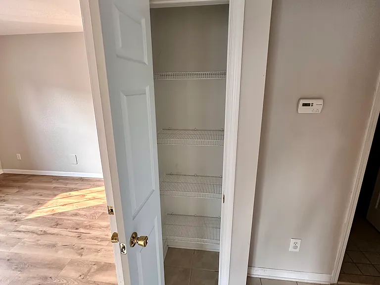 11511 Riverview Ct #4 — Photo 5