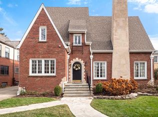 611 Wisner St, Park Ridge, IL 60068