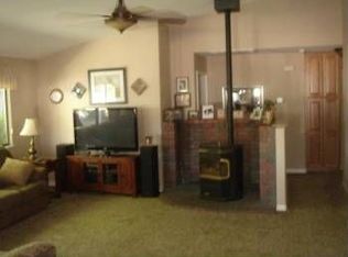 3211 Harlan Dr, Redding, CA 96003