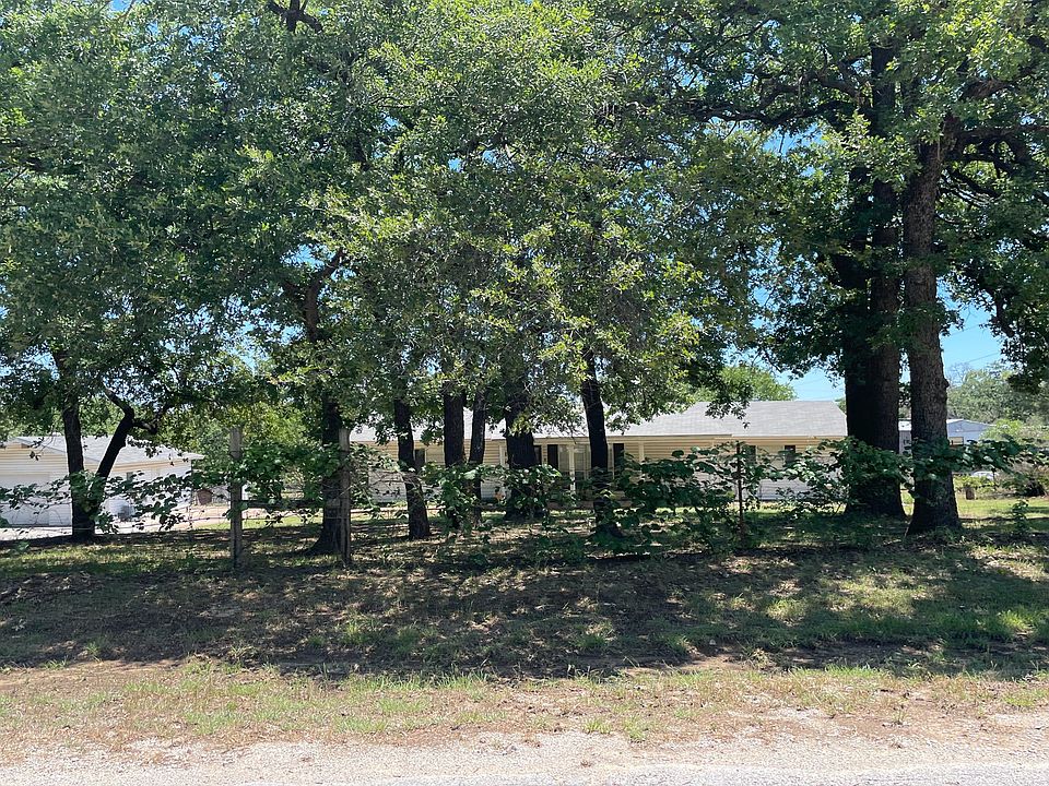 1st image of 150 Briar Oaks Dr