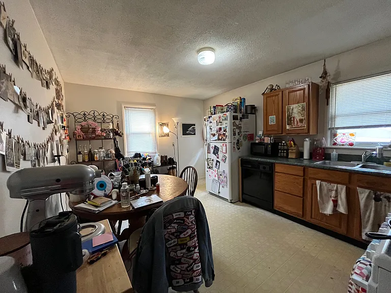 Kitchen/Dining