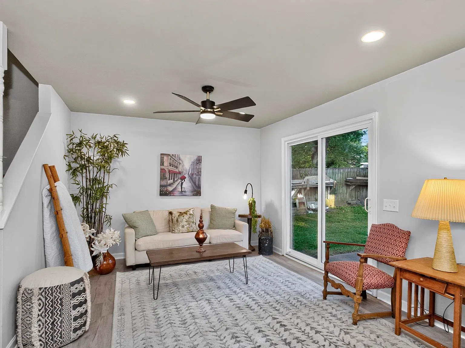 3 bed, 2.5 bath, 1288 sqft, $2,400 — Photo 3