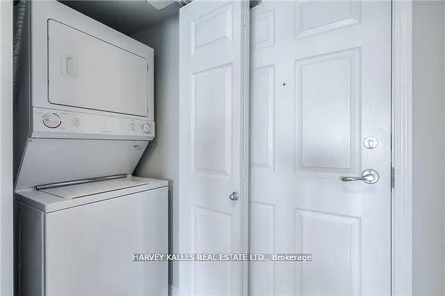 19 Barberry Pl W #703 — Photo 14