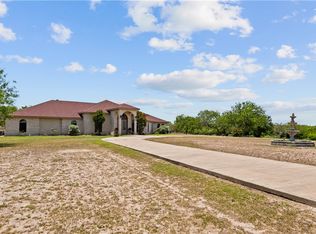 5763 Santa Isabelle Dr, Robstown, TX 78380