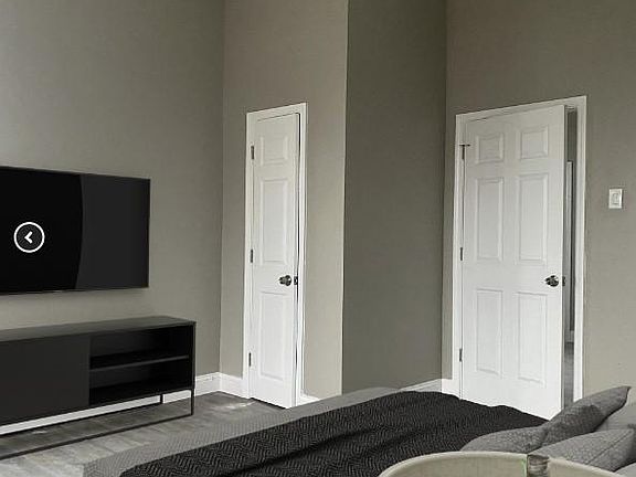5th image of 1721 Baymiller St #3A