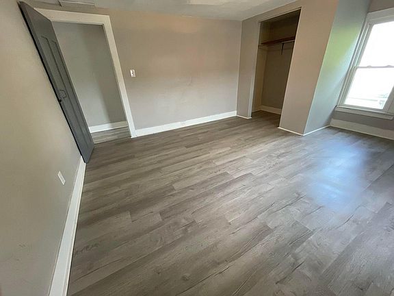 4th image of 2352 2nd St #2