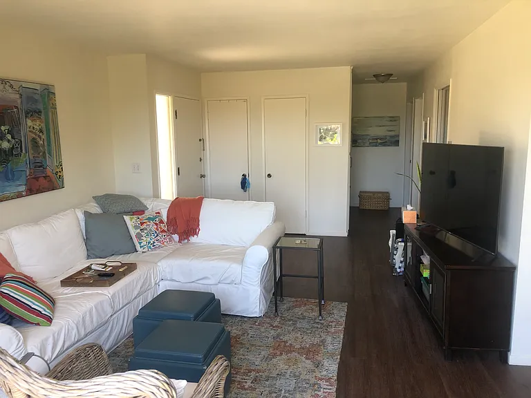 2520 Coburn Ln #B — Photo 13