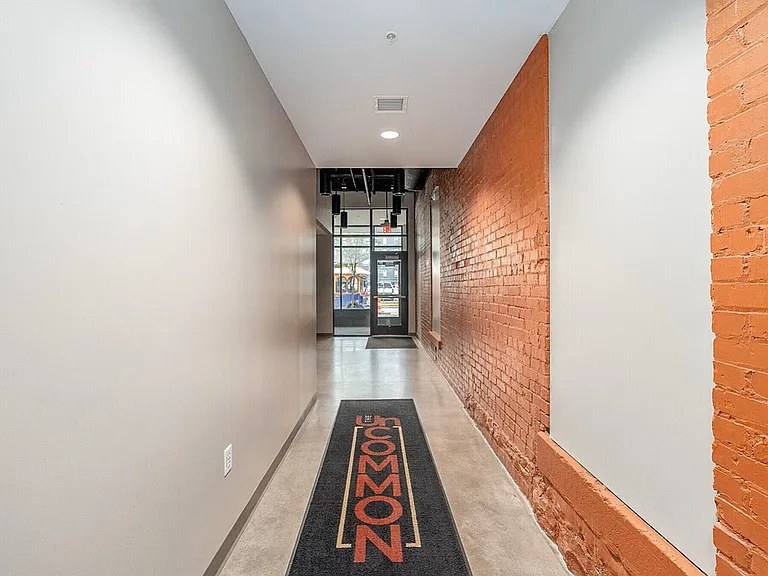 UnCommon Apartments — Photo 6