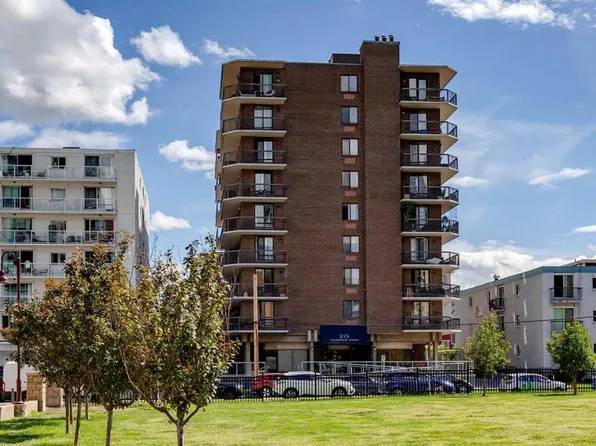 215 N 14th Ave SW #703, Calgary, AB T2R 0M2