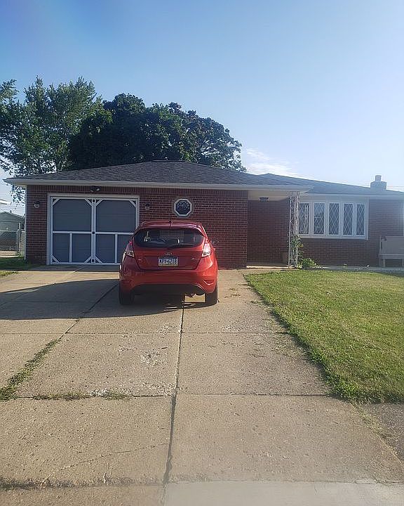 1st image of 3878 Sharondale Dr