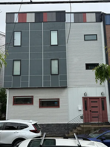 216 38th St Photo 1