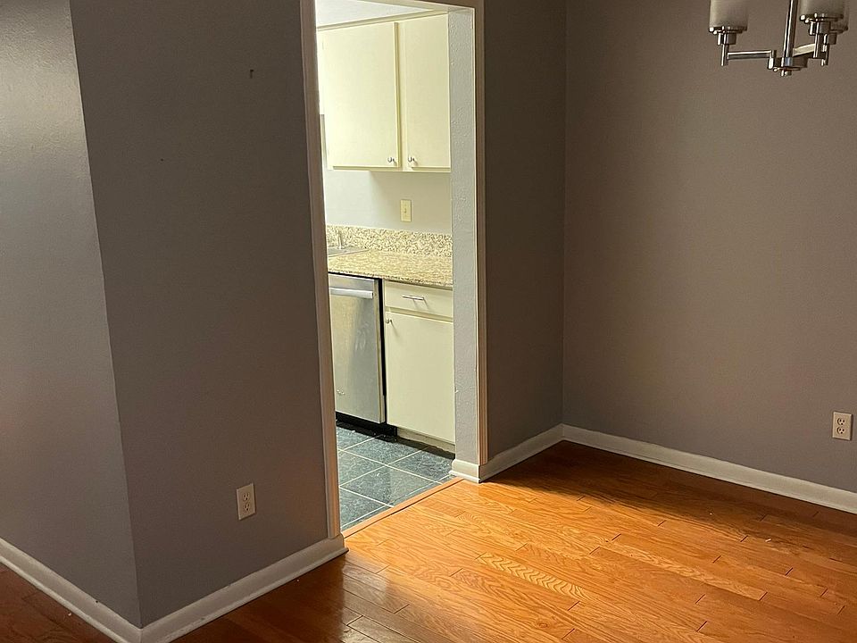 Dining room entrance to kitchen