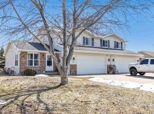 430 Steno Trl, Pulaski, WI 54162