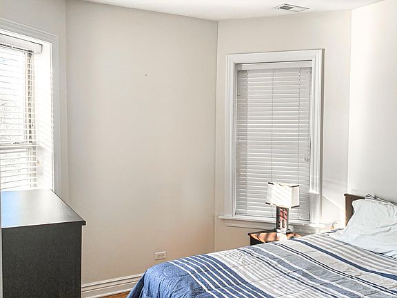 4th image of 1216 W Waveland Ave APT 3F