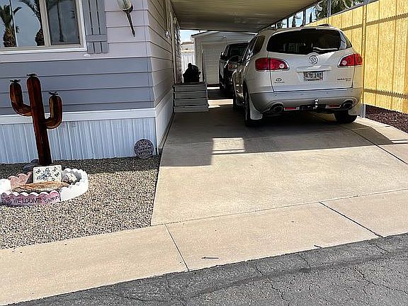 4th image of 305 S Val Vista Dr #277