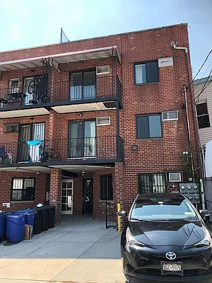 Rented by Prime Realty | media 2