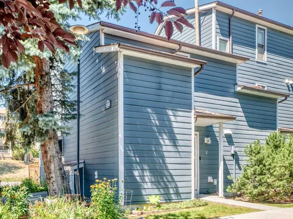 208 E Grier Ter NE #1, Calgary, AB T2K 5Y7