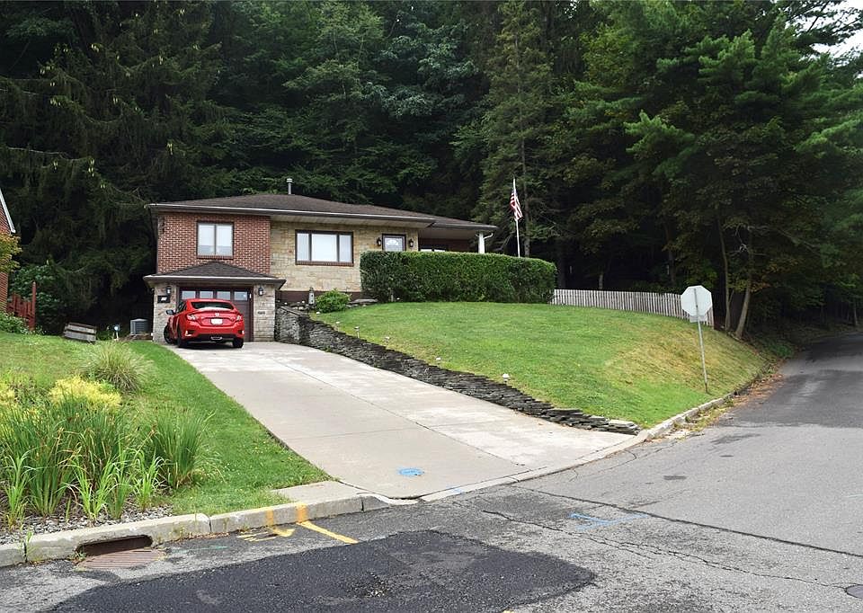 1st image of 69 Moore Ave