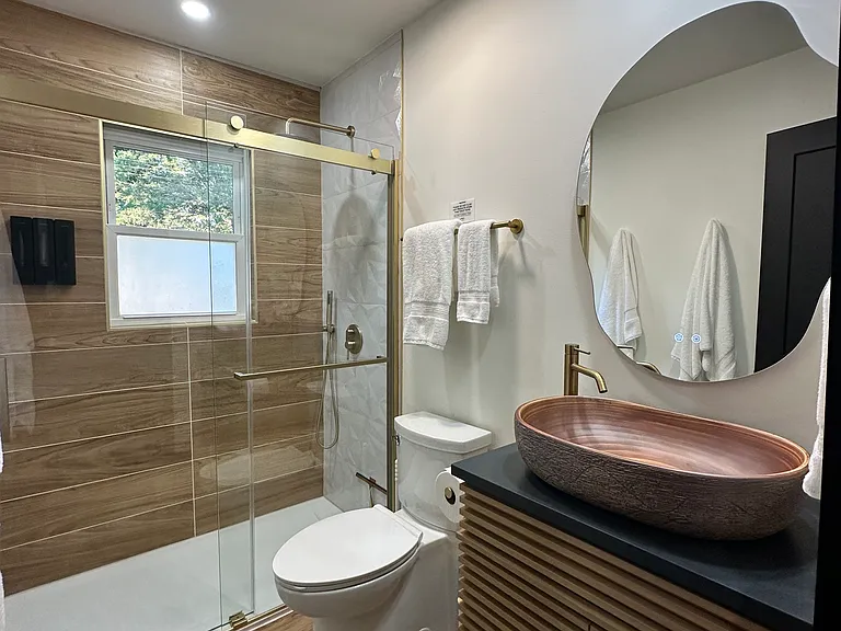 4317 Welling Ave — Photo 2