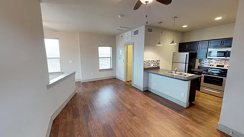 1212 Greenlee St Photo 1